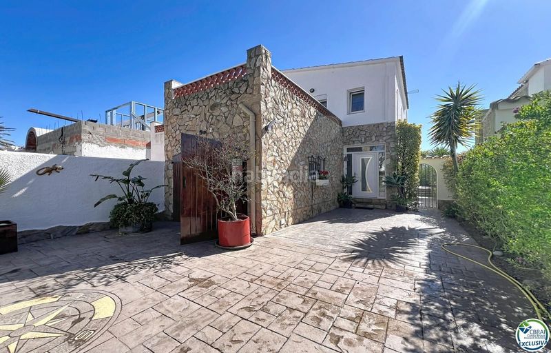 Foto cbcaa75f-09bf-409b-b8a5-856dc7c2c213. Casa amb piscina a Tordera - Fluvià - Llobregat Empuriabrava