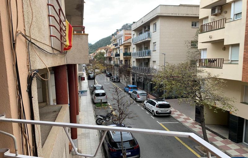 Foto 48cbd4a6-9fb3-487a-86d8-79e1e0a41d9e. Apartament a Centre Roses