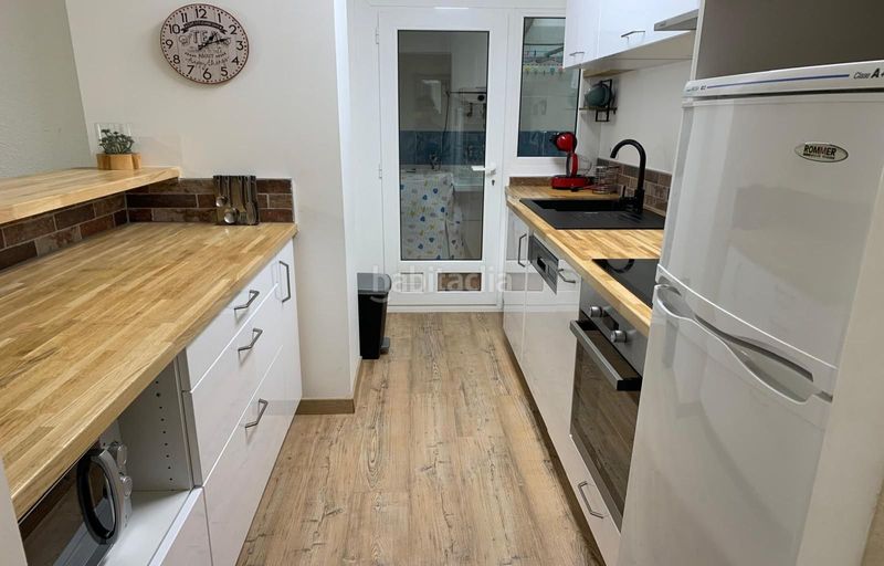 Foto 813649b7-d761-48bc-b410-69485f1a9662. Apartament a Centre Roses