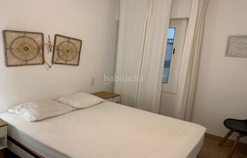 Foto d870062f-d737-4984-8c05-543a550dcd0c. Apartament a Centre Roses