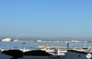 Apartament a Merce rodoreda 1. Magnifico piso a 200 m de la playa con licencia turística