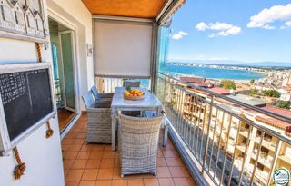 Apartament a Francesc alegre 3. Apartamento con vistas en puig rom  roses