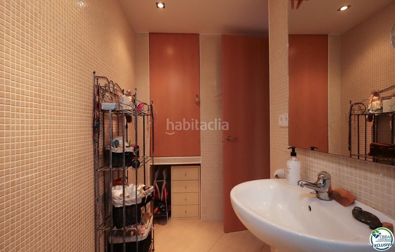 Foto fc4f8158-4c7a-48f8-a176-d6820f990946. Apartament a La Vila Llançà
