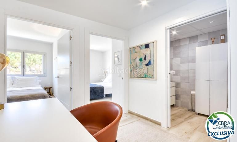 Foto 6f678b3f-a7dd-423b-ac80-84d3aa6c2850. Apartament a Centre Roses