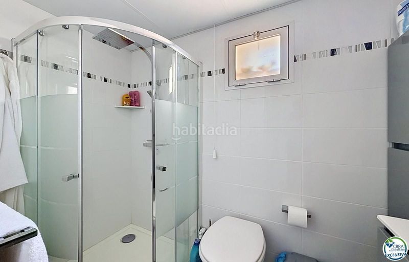 Foto 376e7ff7-4f91-48e6-b1c4-1afe57dbc36c. Estudi a Nord Roses