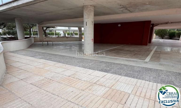 Foto 0239975b-bc2b-45a7-8c6c-882911e76b6b. Aparcament cotxe a Salatar Roses