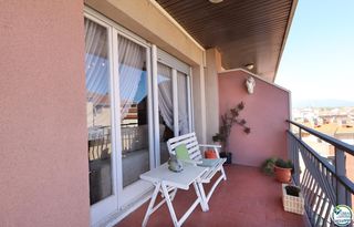 Apartament  Sant antoni. Amplio y luminoso piso con balcón en la zona de creu de la mà