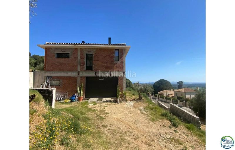 Foto 36e35577-d219-4bf1-97e8-7bd41f296733. Casa amb piscina a Pau