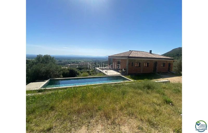 Foto 608261e7-f4b3-4d6d-a91f-300037ca0646. Casa amb piscina a Pau