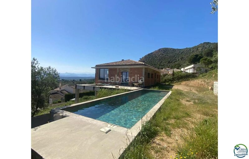 Foto d3b99d80-d6a8-4495-b8a5-99962160be19. Casa amb piscina a Pau