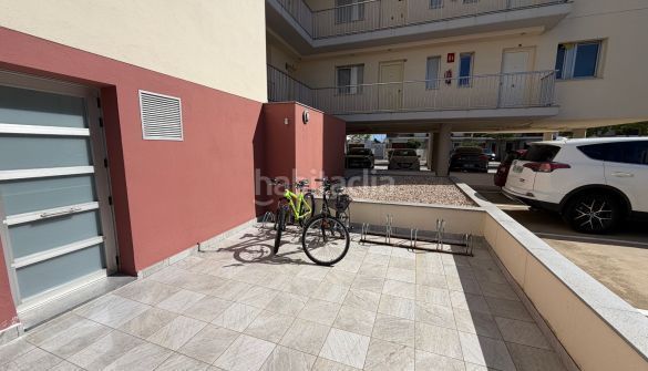 Foto 04a79fef-2458-455f-b11a-36105500ea81. Apartament a de la platja 58 a Santa Margarida Roses