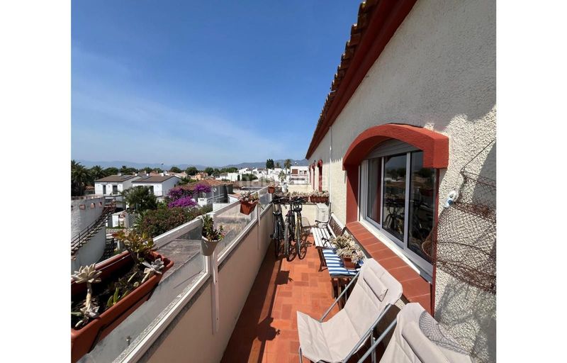 Foto c6721714-6cf0-4165-821c-c1a8ca667380. Apartament a Moxó - Sant Mori Empuriabrava