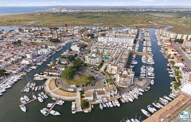 Foto eadc479b-0ca0-44f2-b08a-f7cd06d43d3b. Apartament a Santa Margarida Roses