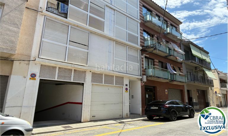 Foto 3138db80-df60-4b38-a047-8ca91509ecc4. Apartament a Centre Roses