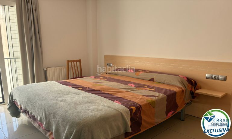 Foto 9284c114-2b28-4c6f-8523-1730a8a737a0. Apartament a Centre Roses