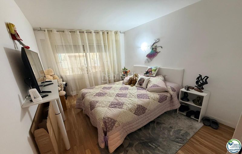 Foto 0502df1a-17f5-41c2-b393-98c4fa75409b. Apartament a Centre Roses
