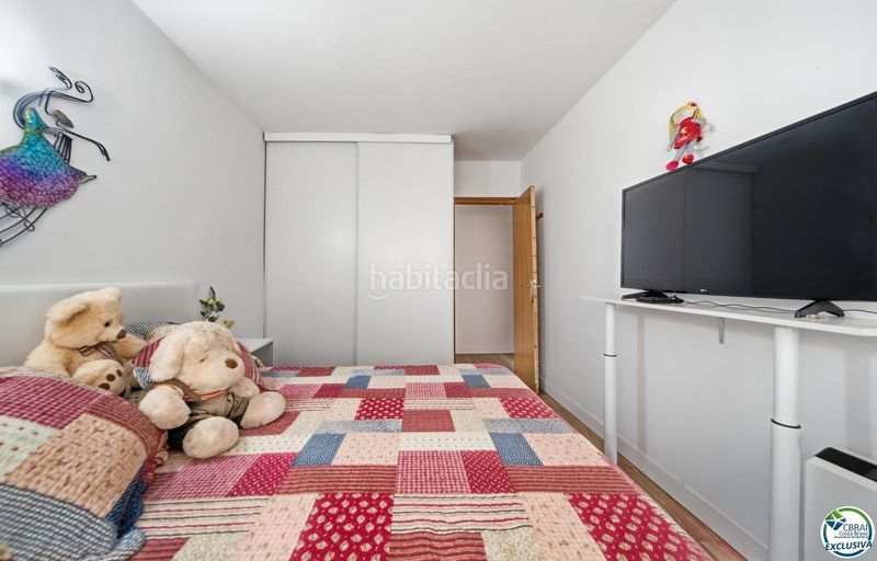 Foto 9c14fe64-3fff-45ef-9bb8-cab9fd8df7d8. Apartament a Centre Roses