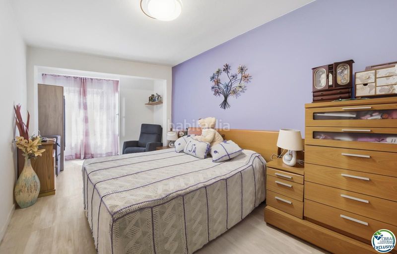 Foto c4be1a8f-29b0-4b4c-a8f0-2a470212a5de. Apartament a Centre Roses