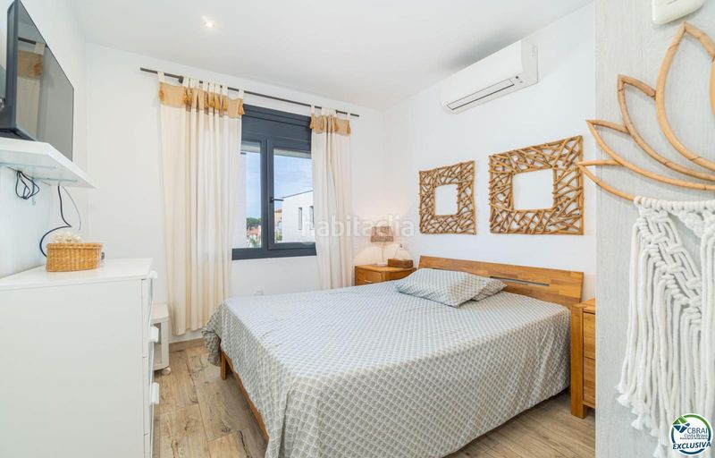 Foto e3ce4f56-d611-4eea-9568-d5470d7f0b7f. Casa amb piscina a Peni Empuriabrava