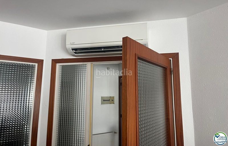 Foto a9030d45-8054-4065-bc99-b4b964c24787. Apartament a Centre Roses