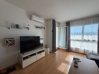 Apartament a Santa Margarida. Apartamento luminoso con parking y piscina