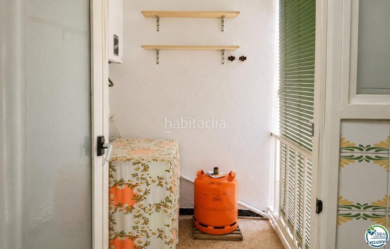 Foto 5bb37ade-ddd0-423c-bc3f-8e2b0238a3a8. Apartament a Centre Roses