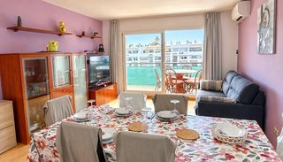Apartamento  Del port marina. Apartamento con piscina, amplia terraza y parking en santa marga