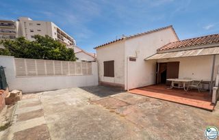 Casa  Argentera. Oportunidad única en mas matas, rosas  casa adosada con terreno