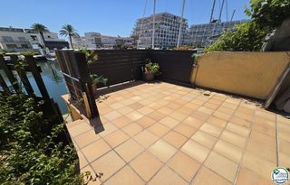 Apartament  Port salins 2ª línea. Gran amarre de 14x3,70m antes de los puentes con apartamento y p