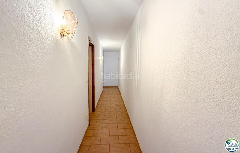 Foto 44222bb4-8371-40d1-8b78-b7287aabdc8f. Apartament a Centre Roses