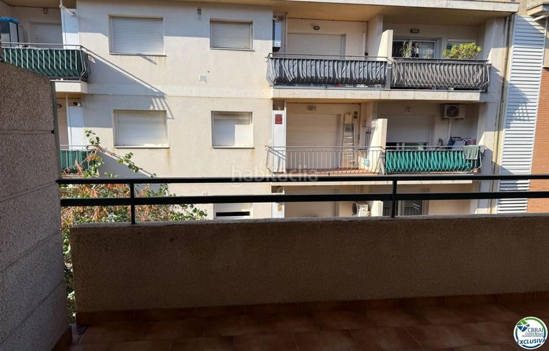 Foto 4d1ee942-210b-4919-9305-854ddd24a5c3. Apartament a Centre Roses