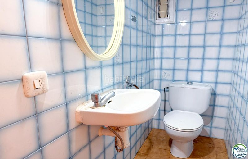 Foto 8d2fae82-2807-46cf-861d-18fb768b5f26. Apartament a Centre Roses