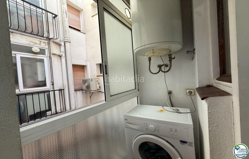 Foto a977bc65-9df9-44d1-b877-f8470b99f290. Apartament a Centre Roses