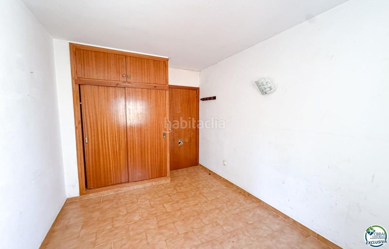 Foto b62fc02b-e501-468b-9626-fcaa9e10fac5. Apartament a Centre Roses
