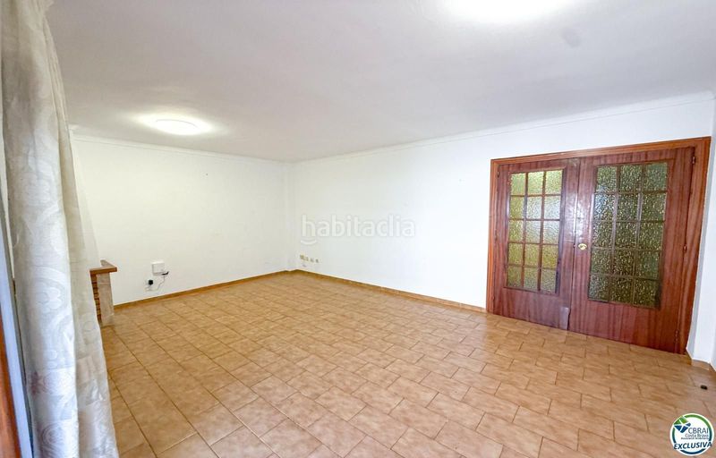 Foto eb3185c0-7696-4c7c-a55c-633bcc195fc0. Apartament a Centre Roses