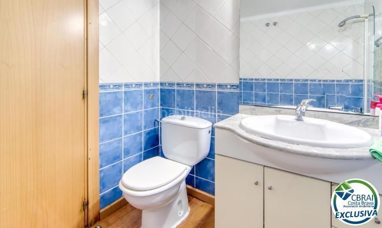 Foto 19ec53fc-b910-4c12-9778-c094dbcf86a3. Apartament a Centre Roses