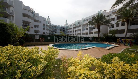 Foto b28cb09a-5704-451c-ac31-4b2c904b40e9. Apartament amb calefacció piscina a Santa Margarida Roses