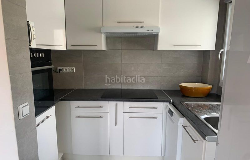 Foto fdd6cd09-b608-41a7-857a-cc92e3123063. Apartament a praga 4 a Els Grecs-Mas Oliva Roses