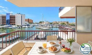 Apartment  De la playa. Tu rincón junto al mar en roses terraza con vistas al canal y pa