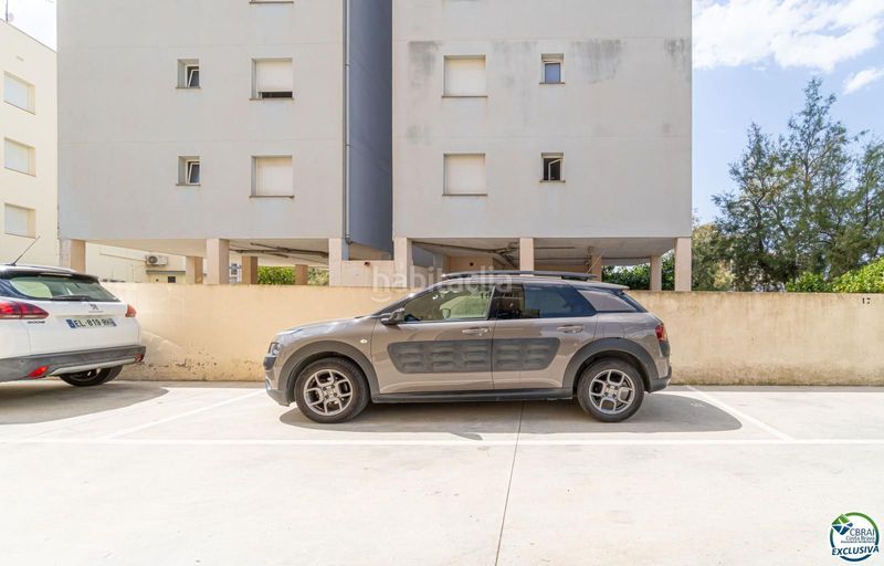Foto 23e5f8e4-a639-4167-8128-32db038f5469. Apartament a Salatar Roses