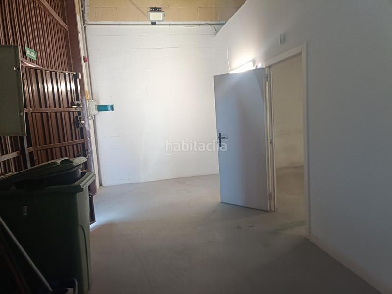 Foto d83b0398-5620-47e9-8af7-cfd8c12847f5. Location bâtiment à usage industriel dans telar 10 dans Puerto de Santa María (El)