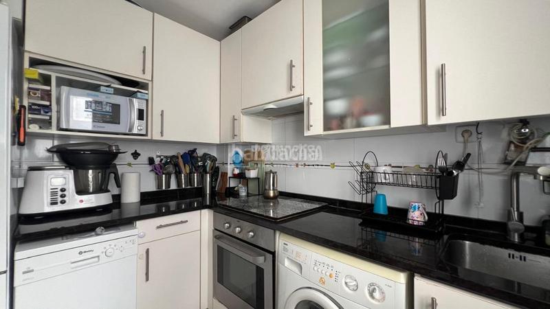 Foto 255ea33c-e045-4494-b57f-fbc6b0428666. Piso  en venta en Media Legua Madrid