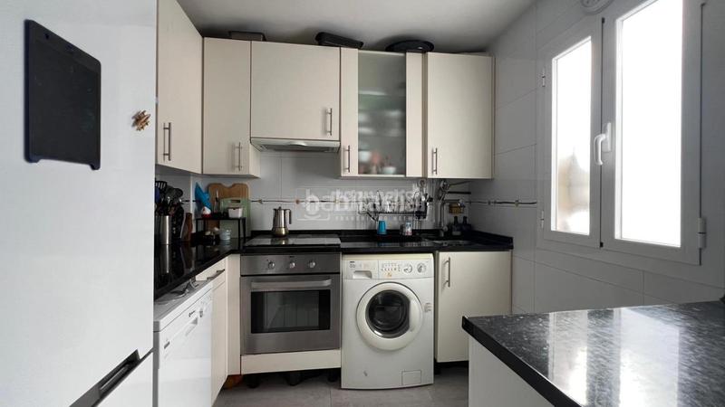Foto 34a93235-a6ce-4550-bd75-0c4bcf57a6d4. Piso  en venta en Media Legua Madrid