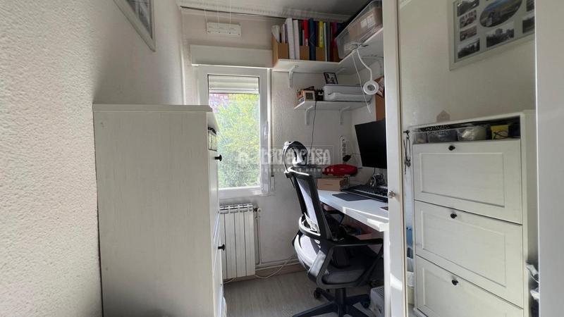 Foto 5f284c1e-c604-41bc-9d0d-359682760a2e. Piso  en venta en Media Legua Madrid