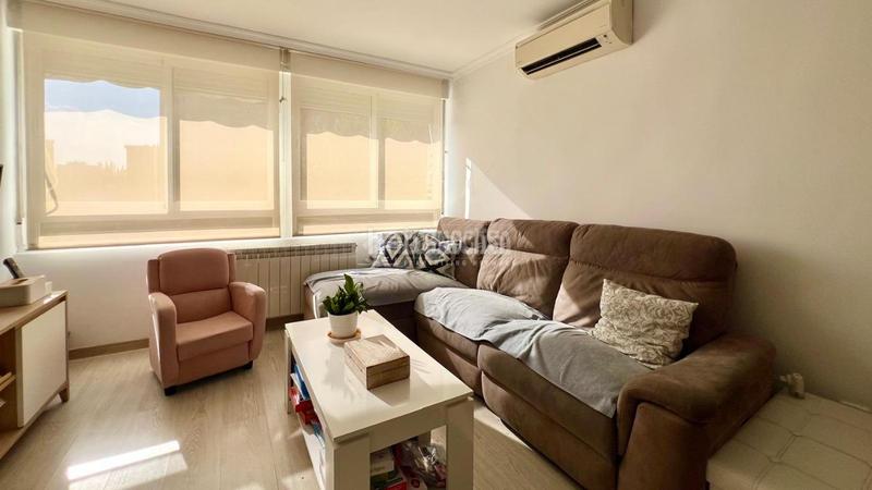 Foto cc7a9769-8e44-4635-905c-908b4a51fae1. Piso  en venta en Media Legua Madrid