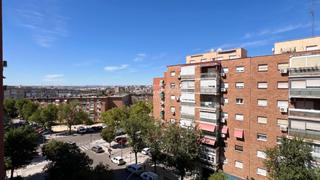 Piso en Marroquina. Piso en venta en madrid