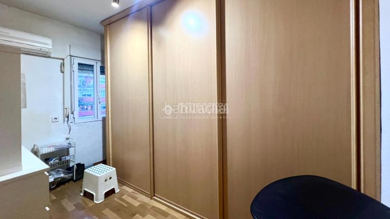 Foto d57df09e-a568-4a1d-ba62-b3368a6802e0. Piso  en venta en Marroquina Madrid