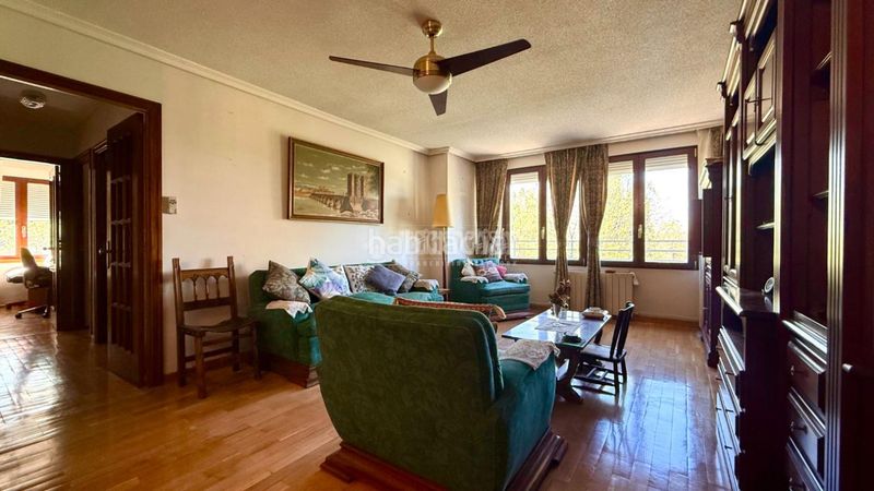 Foto 98295333-a26d-4ef4-b319-f6952840b91c. Pis amb calefacció a Media Legua Madrid