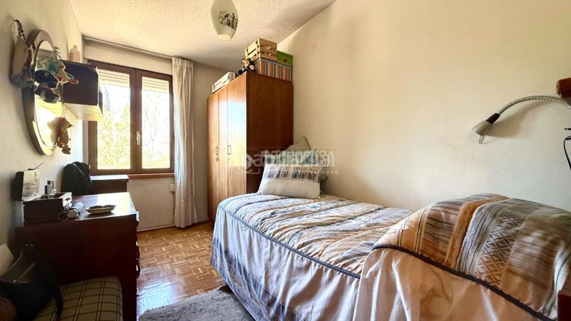 Foto e6a731a3-edf6-4659-9dc1-610456b6f348. Pis amb calefacció a Media Legua Madrid