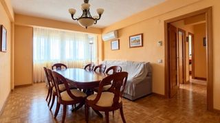 Etagenwohnung in Marroquina. Piso en venta en madrid